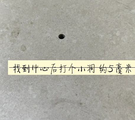 凤翔瓷砖空鼓维修公司专业解答在瓷砖铺贴过程中，如果砂料搅拌不均匀，将会带来以下问题